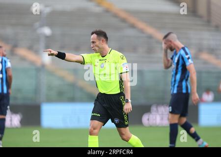 Padua, Italien. September 2023. Ermanno Feliciani von Teramo, Schiedsrichter, während des Spiels der Serie B zwischen Lecco und Catanzaro im Stadio Euganeo am 3. September 2023 in Padua (Foto: Matteo Bonacina/LiveMedia) Credit: Independent Photo Agency/Alamy Live News Stockfoto