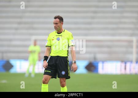 Padua, Italien. September 2023. Ermanno Feliciani von Teramo, Schiedsrichter, während des Spiels der Serie B zwischen Lecco und Catanzaro im Stadio Euganeo am 3. September 2023 in Padua (Foto: Matteo Bonacina/LiveMedia) Credit: Independent Photo Agency/Alamy Live News Stockfoto