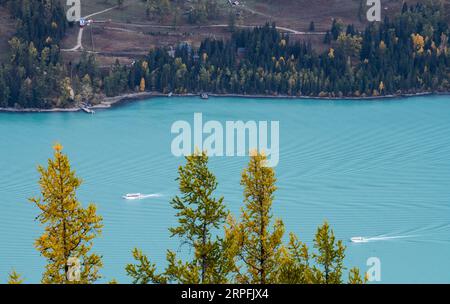 190926 -- PEKING, 26. Sept. 2019 -- Foto aufgenommen am 23. Sept. 2019 zeigt die Landschaft des Kanas landschaftlich reizvolle Stelle von Altay, Nordwestchinas autonome Region Xinjiang Uygur. XINHUA FOTOS DES TAGES WangxFei PUBLICATIONxNOTxINxCHN Stockfoto