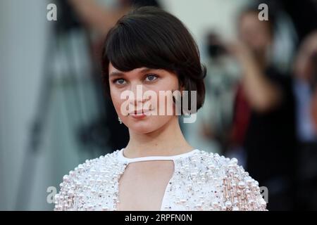 Italien, Lido di Venezia, 4. September 2023: Cailee Spaeny besucht den roten Teppich für den Film „Priscilla“ beim 80. Internationalen Filmfestival von Venedig am 4. September 2023 in Venedig. Foto © Ottavia Da Re/Sintesi/Alamy Live News Stockfoto