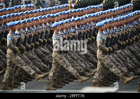 191001 -- PEKING, 1. Oktober 2019 -- Truppen bereiten sich auf die Militärparade zum 70. Jahrestag der Gründung der Volksrepublik China VR China in Peking, der Hauptstadt Chinas, am 1. Oktober 2019 vor. PRC70YearsCHINA-BEIJING-NATIONAL DAY-CELEBRATIONS-VORBEREITUNG CN GuoxXulei PUBLICATIONxNOTxINxCHN Stockfoto