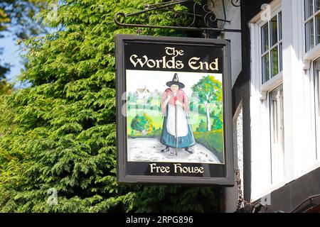 Das Schild Worlds End befindet sich vor dem öffentlichen Haus in Knaresborough, North Yorkshire, UK Stockfoto