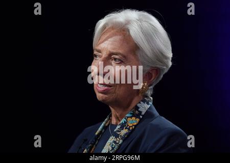 191008 -- WASHINGTON, 8. Oktober 2019 -- Christine Lagarde, ehemalige Geschäftsführerin des Internationalen Währungsfonds IWF, spricht während eines Interviews mit Xinhua in Washington D.C., USA, am 19. September 2019. Interview: Der ehemalige IWF-Chef Lagarde ruft zu einem neuen Multilateralismus auf: U.S.-WASHINGTON-CHRISTINE LAGARDE-INTERVIEW LiuxJie PUBLICATIONxNOTxINxCHN Stockfoto