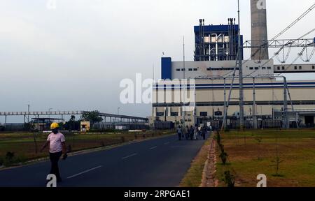 191009 -- PEKING, 9. Oktober 2019 -- Foto aufgenommen am 31. Mai 2018 zeigt ein Wärmekraftwerk, das von der chinesischen Firma SEPCO III, einer Niederlassung der Shandong Electric Power Construction Corporation, in Cuddalore, südindischer Bundesstaat Tamil Nadu, gebaut wurde. Xinhua-Schlagzeilen: XI. Besuch in Indien, Nepal, um Nachbarschaftsbindungen zu festigen, ZhangxNaijie PUBLICATIONxNOTxINxCHN Stockfoto