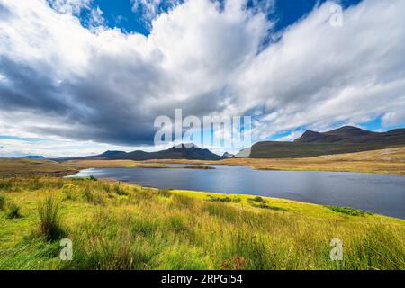 Panorama der Knochan Crag Trail in der North West Highlands in der Nähe von Ullapool Stockfoto