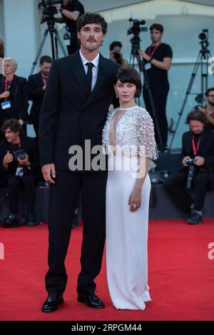 Venedig, Italien. September 2023. Cailee Spaeny und Jacob Elordi besuchen die Priscilla Premiere im Rahmen des 80. Filmfestivals in Venedig (Mostra) am 4. September 2023. Foto von Aurore Marechal/ABACAPRESS.COM Credit: Abaca Press/Alamy Live News Stockfoto