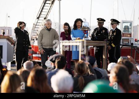 191018 -- SAN FRANCISCO, 18. Oktober 2019 -- San Francisco Mayor London Breed nimmt an einer Gedenkveranstaltung zum 30. Jahrestag des Erdbebens von Loma Prieta mit 6,9 Magnitude in San Francisco, USA, 17. Oktober 2019 Teil. Foto von /Xinhua U.S.-SAN FRANCISCO-MEMORATION-EARTHQUAKE LixJianguo PUBLICATIONxNOTxINxCHN Stockfoto