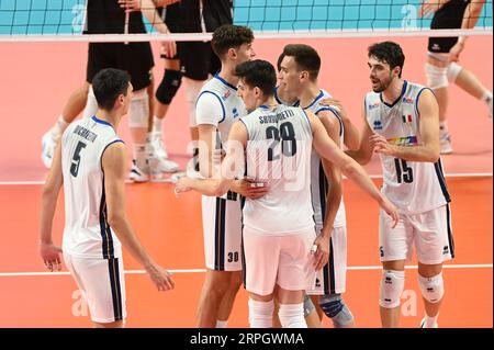 Ancona, Italien. September 2023. Italiens Team während des Spiels Italien gegen die Schweiz, CEV Eurovolley Männer in Ancona, Italien, 04. September 2023 Credit: Independent Photo Agency/Alamy Live News Stockfoto