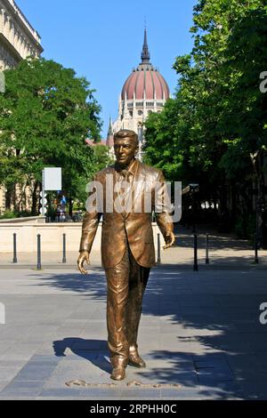 Statue des 40. Präsidenten der Vereinigten Staaten Ronald Wilson Reagan (1911–2004) in Budapest, Ungarn Stockfoto