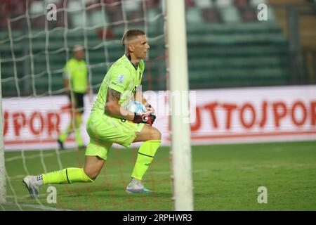 Padua, Italien. September 2023. Andrea Fulignati von uns Catanzaro während des Spiels der Serie B zwischen Lecco und Catanzaro im Stadio Euganeo am 3. September 2023 in Padua (Foto: Matteo Bonacina/LiveMedia) Credit: Independent Photo Agency/Alamy Live News Stockfoto