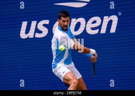 Novak Djokovic (SBR) nahm an der 2. Runde der Männer beim US Open Tennis 2023 Teil Stockfoto