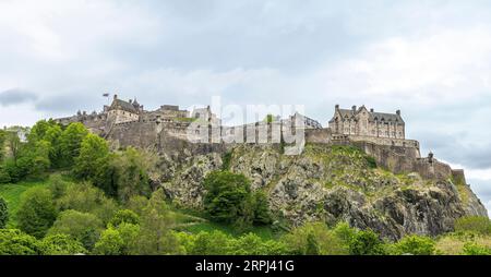 Edinburgh Castle am Castle Rock in Edinburgh Schottland Stockfoto