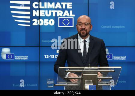 191213 -- BRÜSSEL, 13. Dezember 2019 -- Charles Michel, Präsident des Europäischen Rates, spricht auf einer Pressekonferenz nach dem EU-Gipfel am 13. Dezember 2019 im EU-Hauptsitz in Brüssel, Belgien. BELGIEN-BRÜSSEL-EU-GIPFEL-PRESSEKONFERENZ ZHENGXHUANSONG PUBLICATIONXNOTXINXCHN Stockfoto