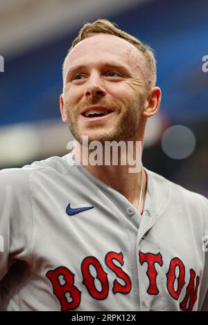 St. Petersburg, FL USA; Boston Red Sox Shortstop Trevor Story (10) vor einem MLB-Spiel gegen die Tampa Bay Rays am Montag, den 4. September 2023 in Tro Stockfoto