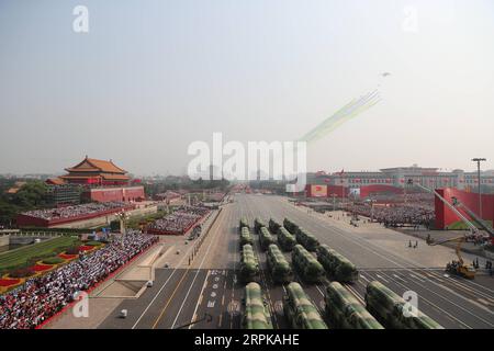 200105 -- PEKING, 5. Januar 2020 -- Feiern zum 70. Jahrestag der Gründung der Volksrepublik China finden in Peking, der Hauptstadt Chinas, am 1. Oktober 2019 statt. XINHUA-BILDER DES JAHRES 2019 CaoxCan PUBLICATIONxNOTxINxCHN Stockfoto