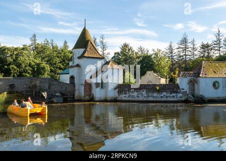 Der Dutch Village Bootssee im Craigtoun Country Park, Fife, Schottland Stockfoto