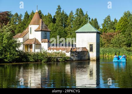 Der Dutch Village Bootssee im Craigtoun Country Park, Fife, Schottland Stockfoto