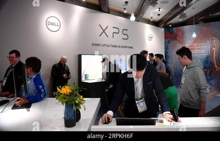 200111 -- LAS VEGAS, 11. Januar 2020 -- Leute besuchen die Consumer Electronics Show CES 2020 in Las Vegas, USA, 8. Januar 2020. Die weltweit führende Tech-Show wurde hier am Freitag abgeschlossen. Die viertägige Messe zog mehr als 4.500 Aussteller aus über 160 Ländern an. U.S.-LAS VEGAS-CES-FAZIT WuxXiaoling PUBLICATIONxNOTxINxCHN Stockfoto
