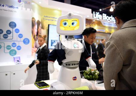 200111 -- LAS VEGAS, 11. Januar 2020 -- Leute besuchen die Consumer Electronics Show CES 2020 in Las Vegas, USA, 9. Januar 2020. Die weltweit führende Tech-Show wurde hier am Freitag abgeschlossen. Die viertägige Messe zog mehr als 4.500 Aussteller aus über 160 Ländern an. U.S.-LAS VEGAS-CES-FAZIT WuxXiaoling PUBLICATIONxNOTxINxCHN Stockfoto