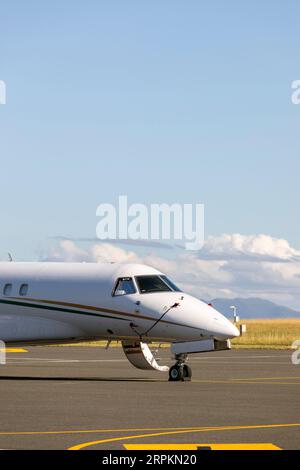 Embraer Legacy 650 am Flughafen Biarritz, Frankreich Stockfoto