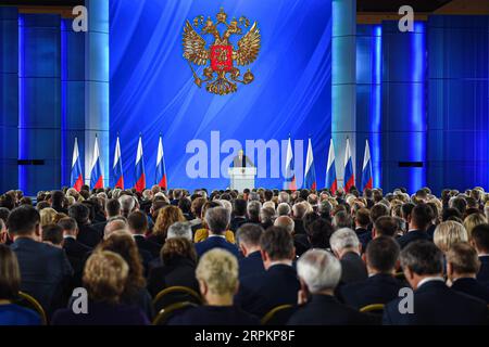 News Bilder des Tages 200115 -- MOSKAU, 15. Januar 2020 Xinhua -- der russische Präsident Wladimir Putin spricht während der jährlichen Ansprache vor der russischen Bundesversammlung in Moskau, Russland, 15. Januar 2020. Foto von Evgeny Sinitsyn/Xinhua RUSSLAND-MOSKAU-PUTIN-JAHRESANSPRACHE PUBLICATIONxNOTxINxCHN Stockfoto