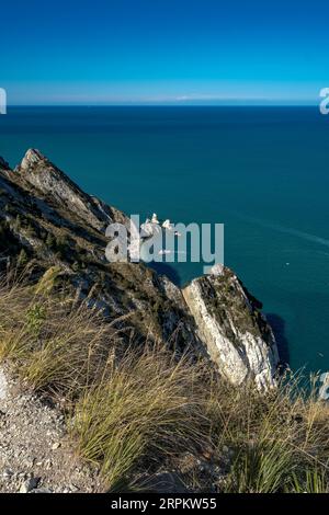 Blick auf die Conero Riviera in der Region Marken, Italien Stockfoto