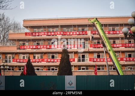 News Bilder des Tages 200130 -- PEKING, 30. Januar 2020 -- Foto aufgenommen am 30. Januar 2020 zeigt das Xiaotangshan Krankenhaus, das in Peking, der Hauptstadt Chinas, renoviert wird. Peking hat begonnen, sein Krankenhaus Xiaotangshan, das früher zur Quarantäne von SARS-Patienten diente, als Vorsichtsmaßnahme angesichts des neuartigen Coronavirus-Ausbruchs zu renovieren, so eine Pressekonferenz am Donnerstag. Ob das Krankenhaus in Betrieb genommen wird, hängt von der zukünftigen Entwicklung des Ausbruchs ab. CHINA-BEIJING-HOSPITAL-XIAOTANGSHAN-UNDER RENOVATION CN PENGXZIYANG PUBLICATIONXNOTXINXCHN Stockfoto