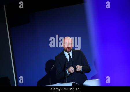 200131 -- BRÜSSEL, 31. Januar 2020 -- Präsident des Europäischen Rates Charles Michel spricht auf einer Pressekonferenz zur Zukunft Europas im Parlamentarium in Brüssel, Belgien, am 31. Januar 2020. Das Austrittsabkommen des Vereinigten Königreichs tritt am Freitagabend mit dem Austritt des Vereinigten Königreichs aus der EU in Kraft, wodurch die 47-jährige Mitgliedschaft des Landes beendet wird. PORTRAITSBELGIUM-BRÜSSEL-EU-LEADERS-BREXIT ZhangxCheng PUBLICATIONxNOTxINxCHN Stockfoto