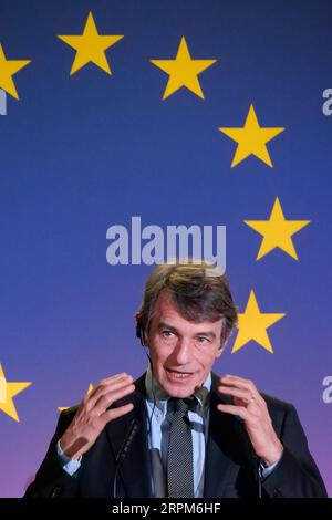 200131 -- BRÜSSEL, 31. Januar 2020 -- der Präsident des Europäischen Parlaments, David SASSOLI, spricht auf einer Pressekonferenz zur Zukunft Europas im Parlamentarium in Brüssel, Belgien, am 31. Januar 2020. Das Austrittsabkommen des Vereinigten Königreichs tritt am Freitagabend mit dem Austritt des Vereinigten Königreichs aus der EU in Kraft, wodurch die 47-jährige Mitgliedschaft des Landes beendet wird. PORTRAITSBELGIUM-BRÜSSEL-EU-LEADERS-BREXIT ZhangxCheng PUBLICATIONxNOTxINxCHN Stockfoto