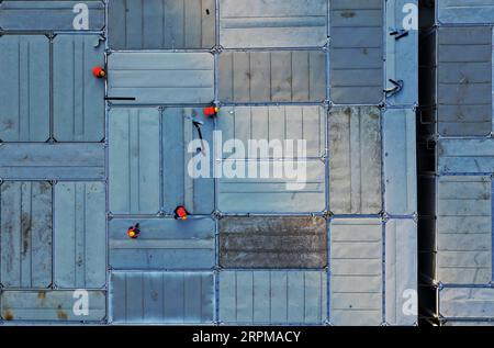 200205 -- WUHAN, 5. Februar 2020 -- Luftaufnahme vom 5. Februar 2020 zeigt die Baustelle des Leishenshan Thunder God Mountain Hospital in Wuhan, Provinz Hubei in Zentralchina. Das Leishenshan Hospital, eines der provisorischen Krankenhäuser zur Bekämpfung des neuartigen Coronavirus-Stammes in Wuhan, hat seinen Hauptteil des Baus abgeschlossen. CHINA-HUBEI-WUHAN-LEISHENSHAN KRANKENHAUSBAU CN LIXHE PUBLICATIONXNOTXINXCHN Stockfoto