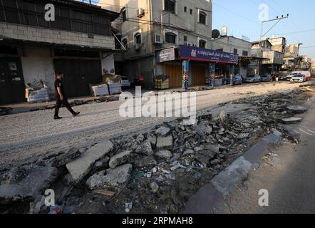 05. September 2023, Palästinensische Gebiete, nur Shams: Palästinenser untersuchen die Schäden nach einem israelischen Überfall auf das Flüchtlingslager nur Shams im Gouvernement Tulkarm. Foto: Ayman Nobani/dpa Stockfoto