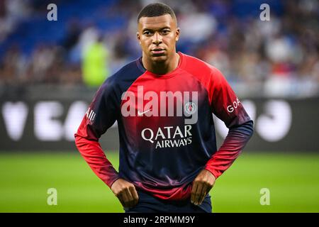 Lyon, Frankreich. September 2023. Kylian Mbappe von PSG während des Ligue 1 Uber Eats-Spiels zwischen Olympique Lyonnais und Paris Saint-Germain spielte am 3. September im Groupama-Stadion in Lyon. (Foto: Matthieu Mirville/PRESSINPHOTO) Credit: PRESSINPHOTO SPORTS AGENCY/Alamy Live News Stockfoto