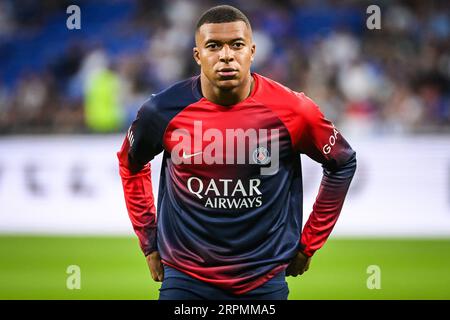 Lyon, Frankreich. September 2023. Kylian Mbappe von PSG während des Ligue 1 Uber Eats-Spiels zwischen Olympique Lyonnais und Paris Saint-Germain spielte am 3. September im Groupama-Stadion in Lyon. (Foto: Matthieu Mirville/PRESSINPHOTO) Credit: PRESSINPHOTO SPORTS AGENCY/Alamy Live News Stockfoto