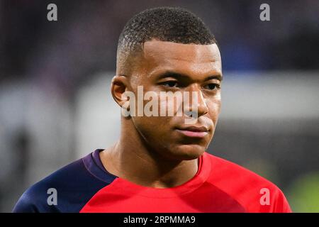 Lyon, Frankreich. September 2023. Kylian Mbappe von PSG während des Ligue 1 Uber Eats-Spiels zwischen Olympique Lyonnais und Paris Saint-Germain spielte am 3. September im Groupama-Stadion in Lyon. (Foto: Matthieu Mirville/PRESSINPHOTO) Credit: PRESSINPHOTO SPORTS AGENCY/Alamy Live News Stockfoto