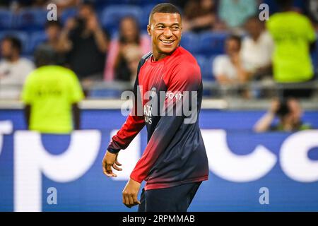 Lyon, Frankreich. September 2023. Kylian Mbappe von PSG während des Ligue 1 Uber Eats-Spiels zwischen Olympique Lyonnais und Paris Saint-Germain spielte am 3. September im Groupama-Stadion in Lyon. (Foto: Matthieu Mirville/PRESSINPHOTO) Credit: PRESSINPHOTO SPORTS AGENCY/Alamy Live News Stockfoto