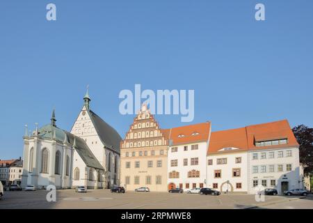 Untermarkt mit St. Marienkathedrale und Bergbaumuseum mit Treppengiebel, Stadtmuseum, ehemaliger Domhof, Freiberg, Sachsen, Deutschland Stockfoto