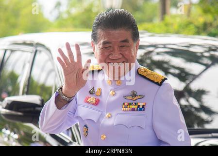 Bangkok, Thailand. September 2023. Bhumtham Vecchayachai, ein Handelsminister, kommt zu einem Gruppenfotoshooting der neuen Kabinettsmitglieder im Regierungsgebäude in Bangkok. Thailands König Maha Vajiralongkorn hat die neue thailändische Koalitionsregierung unter der Führung von Srettha Thavisin von der Phue Thai-Partei offiziell unterstützt. Quelle: SOPA Images Limited/Alamy Live News Stockfoto