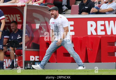 Köln, Deutschland. 26. August 2023. firo : 26.08.2023, Fußball, 1. Liga, 1. Bundesliga, Saison 2023/2024, FC Köln - VfL Wolfsburg FC-Trainer Steffen Baumgart, Geste, Geste, Credit: dpa/Alamy Live News Stockfoto