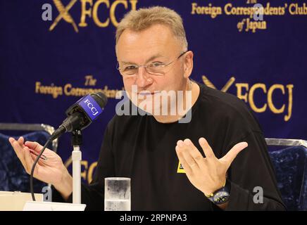 Tokio, Japan. September 2023. Der ukrainische Bürgermeister Andriy Sadovyy erklärt die Lage in der Ukraine auf einer Pressekonferenz im japanischen Club der Auswärtigen Korrespondenten in Tokio am Dienstag, den 5. September 2023. (Foto: Yoshio Tsunoda/AFLO) Stockfoto