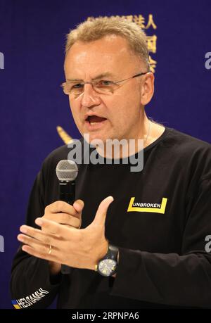 Tokio, Japan. September 2023. Der ukrainische Bürgermeister Andriy Sadovyy erklärt die Lage in der Ukraine auf einer Pressekonferenz im japanischen Club der Auswärtigen Korrespondenten in Tokio am Dienstag, den 5. September 2023. (Foto: Yoshio Tsunoda/AFLO) Stockfoto