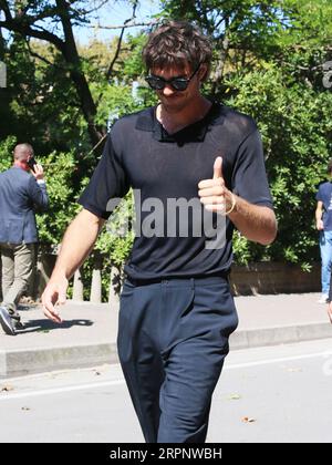 Venedig, Italien. September 2023. Tag 7 - Menschen von Venedig - Jacob Elordi spazieren durch das Lido Credit: Independent Photo Agency/Alamy Live News Stockfoto