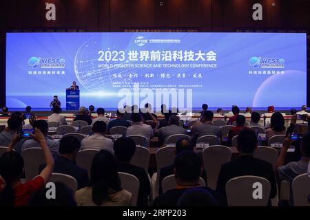 Peking, China. September 2023. Die Menschen nehmen an der World Frontier Science and Technology Conference in Peking, der Hauptstadt Chinas, am 5. September 2023 Teil. Quelle: Zhang Yuwei/Xinhua/Alamy Live News Stockfoto