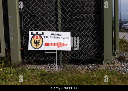 Flughafensymbole, Örebro Fallschirmclub, Örebro Flughafen, Örebro, Schweden. Stockfoto