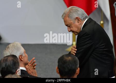 Toluca, Mexiko. September 2023. 4. September 2023 Toluca, Mexiko: Andres Manuel López Obrador, Präsident von Mexiko, während des sechsten und letzten Regierungsberichts von Alfredo del Mazo Maza, Gouverneur des Staates Mexiko, im Regierungspalast des Staates Mexiko abgehalten. Am 4. September 2023 in Toluca, Mexiko. (Foto: Arturo Hernández/Eyepix Group/SIPA USA) Credit: SIPA USA/Alamy Live News Stockfoto