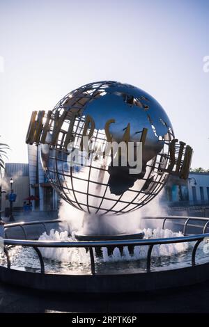 Los Angeles, USA. August 25, 2023. Eingang zu den Universal Studios in Hollywood. Stockfoto