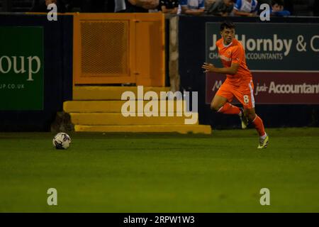 Barrow in Furness, Großbritannien. September 2023. Albie Morgan #8 von Blackpool schaut beim EFL Trophy Match Barrow vs Blackpool im SO Legal Stadium, Barrow-in-Furness, Vereinigtes Königreich, 5. September 2023 (Foto: Steve Flynn/News Images) in Barrow-in-Furness, Vereinigtes Königreich am 9.5.2023. (Foto von Steve Flynn/News Images/SIPA USA) Credit: SIPA USA/Alamy Live News Stockfoto