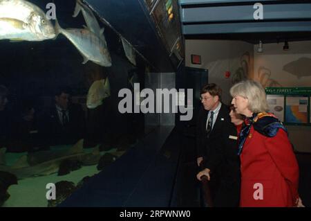Besuchen Sie das Birch Aquarium der Scripps Institution of Oceanography, La Jolla, Kalifornien, mit einer Rede über die Erforschung alternativer Energiequellen und einer Führung durch das Aquarium und die Umgebung der Scripps Institution Stockfoto