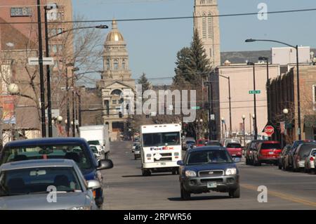 Die Innenstadt von Cheyenne, Wyoming, wurde während der Tour von Secretary Gale Norton mit der Pferdekutsche gesehen, als Teil ihres Besuchs, um an Zeremonien teilzunehmen, die die Ausweisung des Union Pacific Railroad Depot als National Historic Landmark markierten Stockfoto