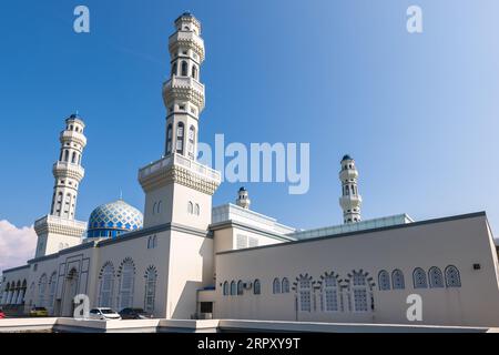 Kota Kinabalu City Mosque, Masjid Bandaraya, die schwimmende Moschee in Sabah, Malaysia Stockfoto