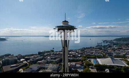 Seattle, WA, USA. September 2023. Luftaufnahme der Seattle Space Needle im Viertel Lower Queen Anne. (Bild: © Walter G Arce SR Grindstone Medi/ASP) NUR REDAKTIONELLE VERWENDUNG! Nicht für kommerzielle ZWECKE! Stockfoto